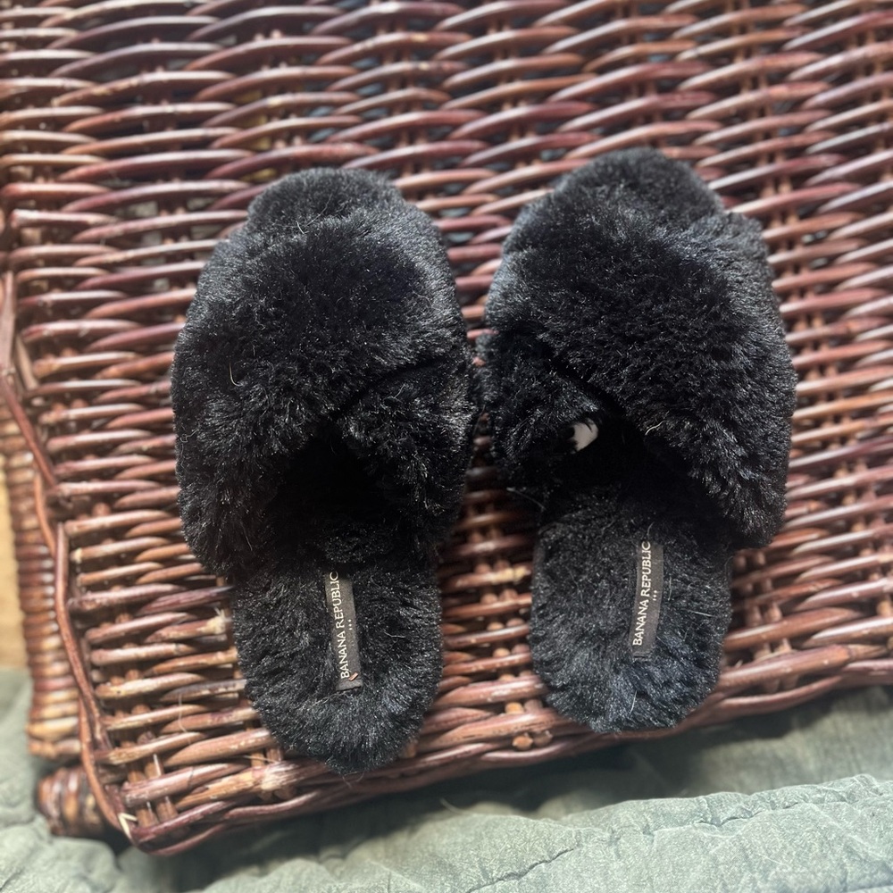Banana Republic Slippers
